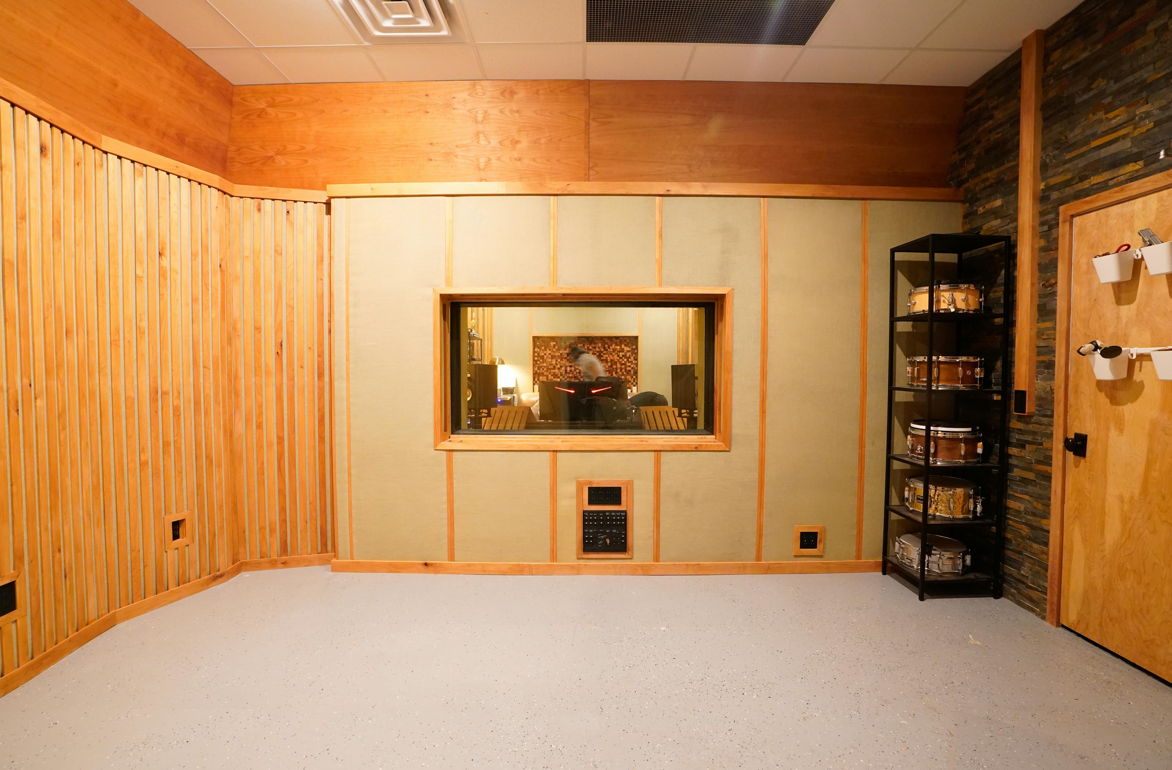 Picture of Dryw's studio